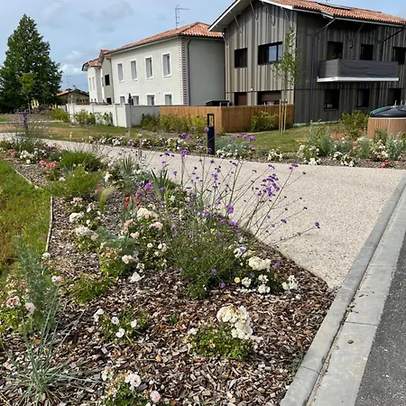 Petit Bijou 24 P Ideally Located *