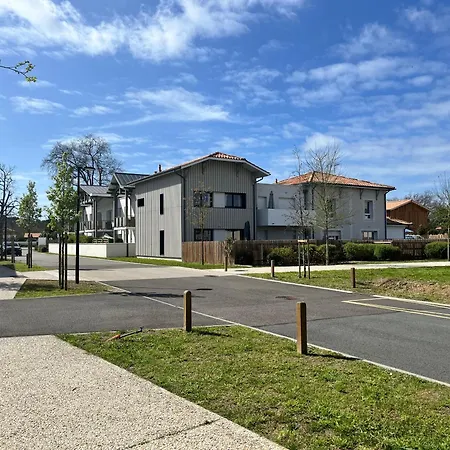 Petit Bijou 24 P Ideally Located Apartment La Teste-de-Buch