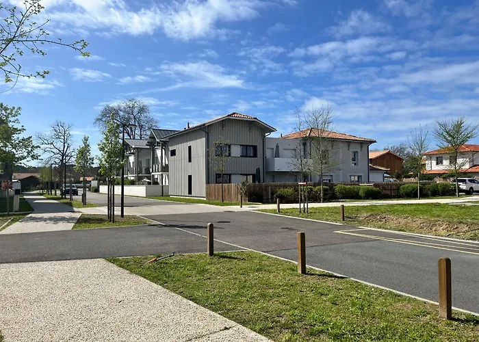 Petit Bijou 24 P Ideally Located Apartment La Teste-de-Buch